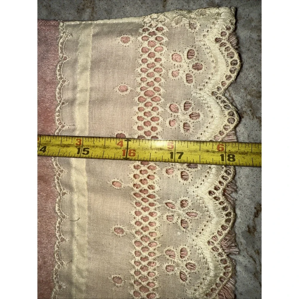 Set Of Vintage Ames Guest Hand Towels Pink Lace Edge Trim Cottagecore MCM